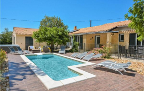 Hotels in Eyragues